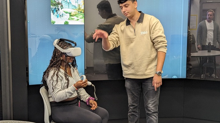 Students using Traveling While Black in VR