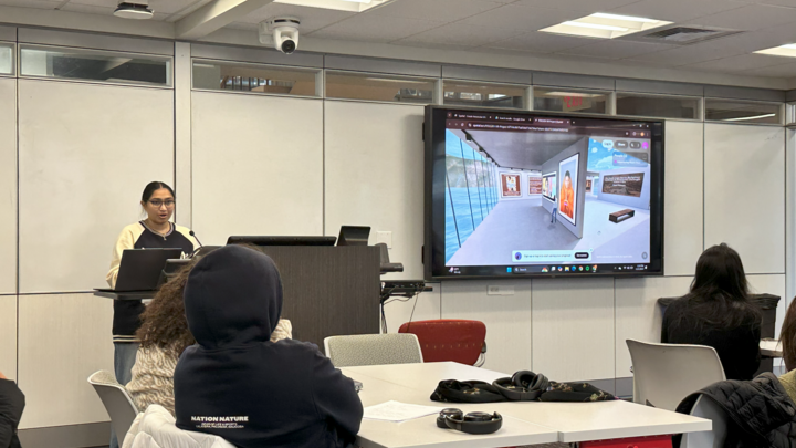 Student Presenting Immersive Experience